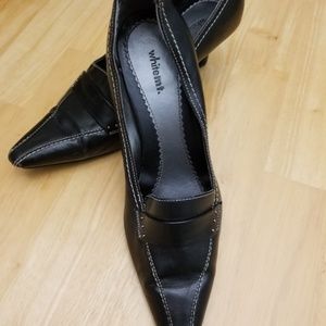 Black 3" heeled pointed toe White Mountain.